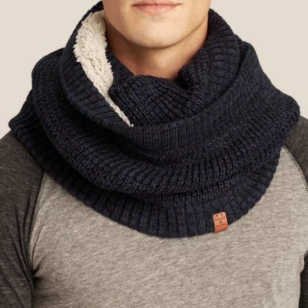 Cable Knit Neckwarmer